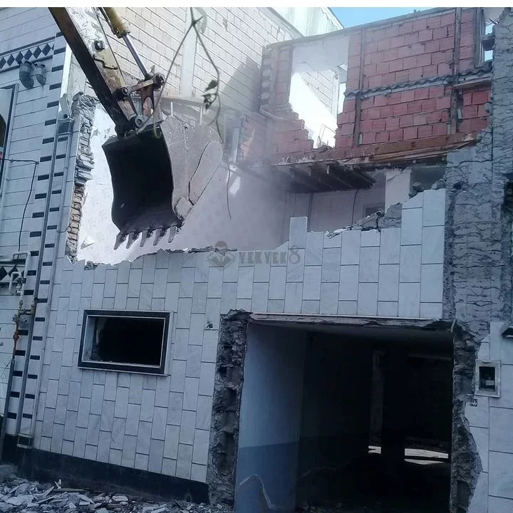 تخریب ساختمان حسینی