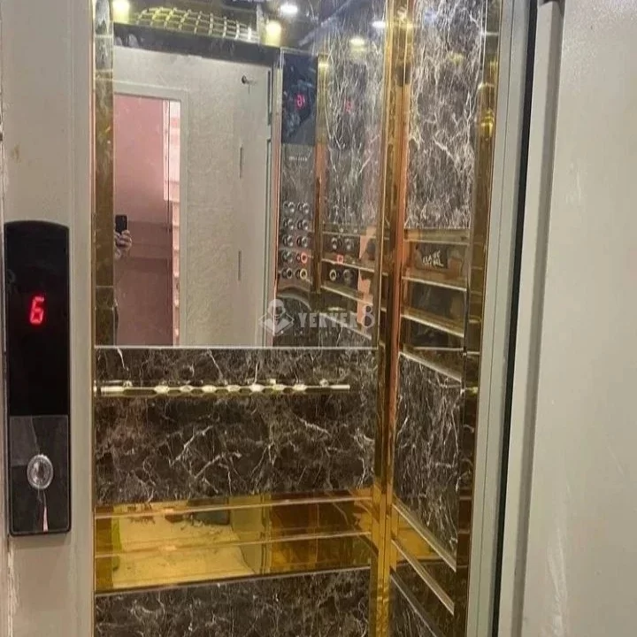 آسانسور ثامن